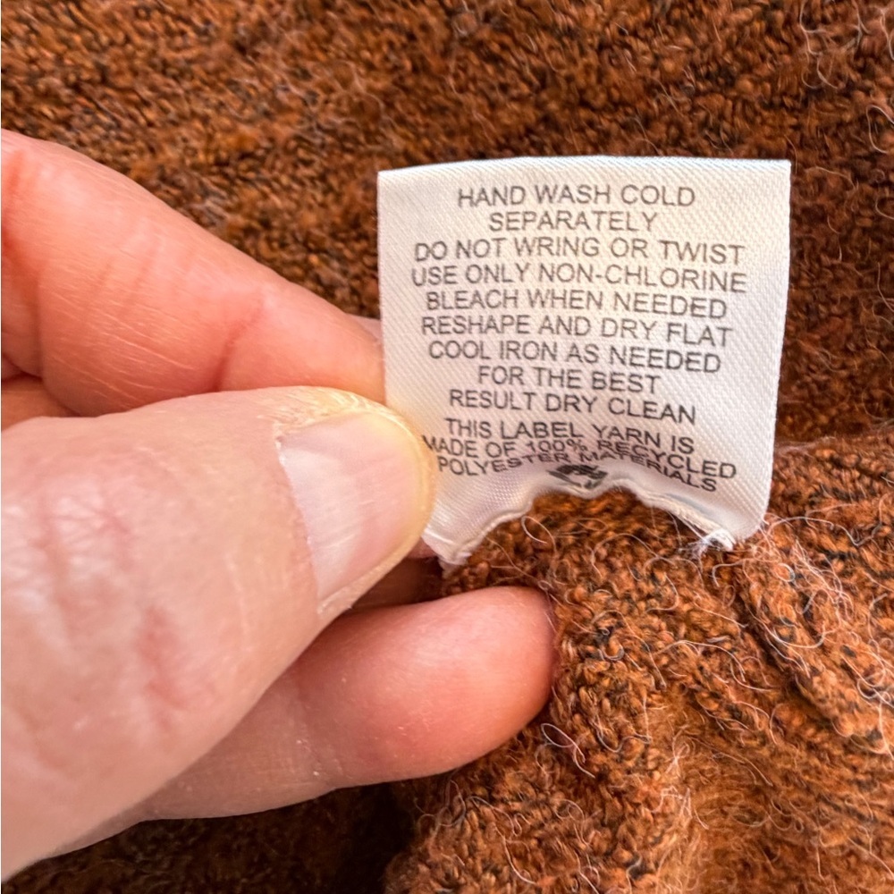 Brown sweater with collar - size large - Picture 3 of 5